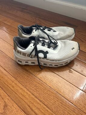 On CloudTec Running Shoes in black and White